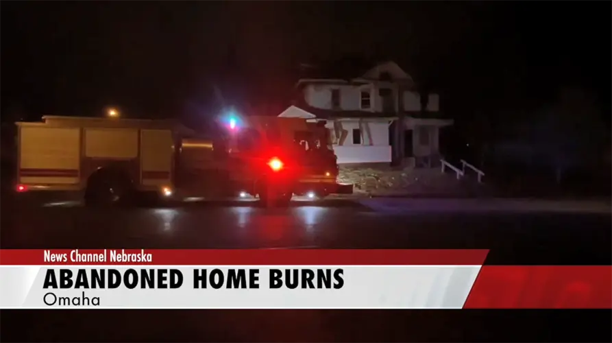 Blaze damages abandoned home in Omaha
