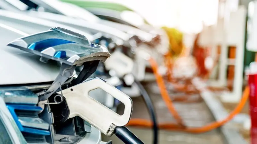 What will driving be like in 2030? Experts offer a few clues