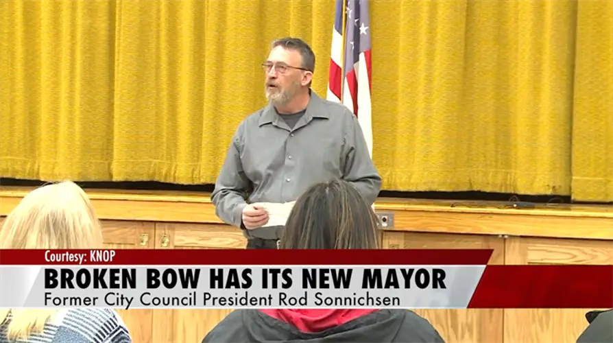 Broken Bow swears in new Mayor