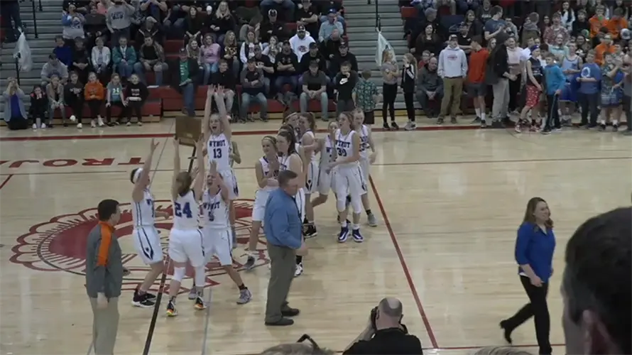 Wynot comes from behind to take Lewis and Clark title