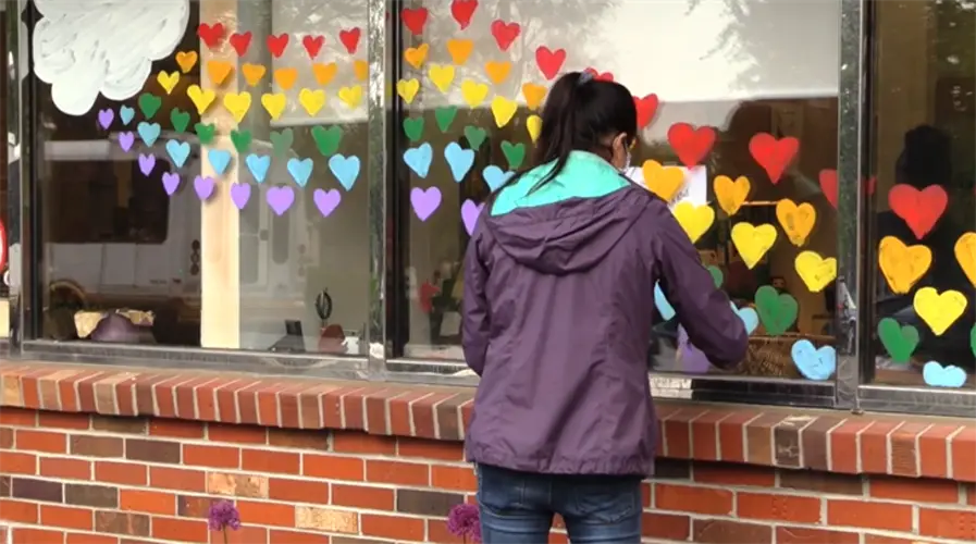 UNMC students use paint to lift spirits at nursing homes