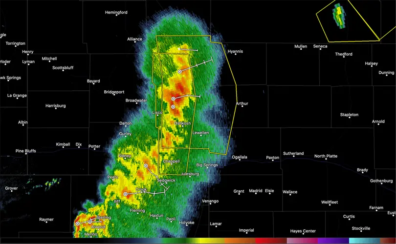 Severe thunderstorms moving into eastern Panhandle