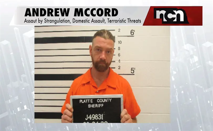 Columbus man accused of strangling girlfriend, terroristic threats