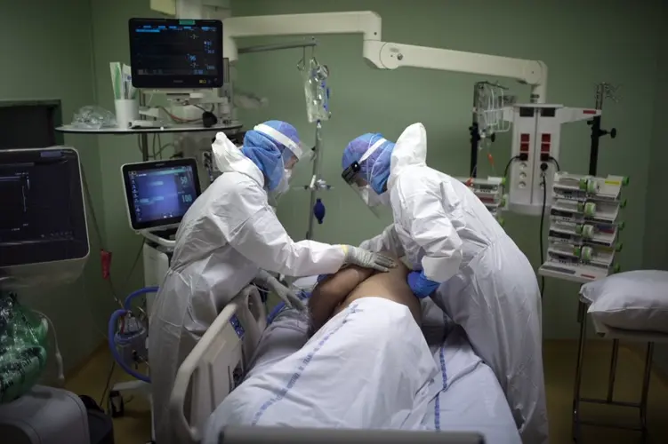 Iowa Identifies Brazil Coronavirus Variant Case