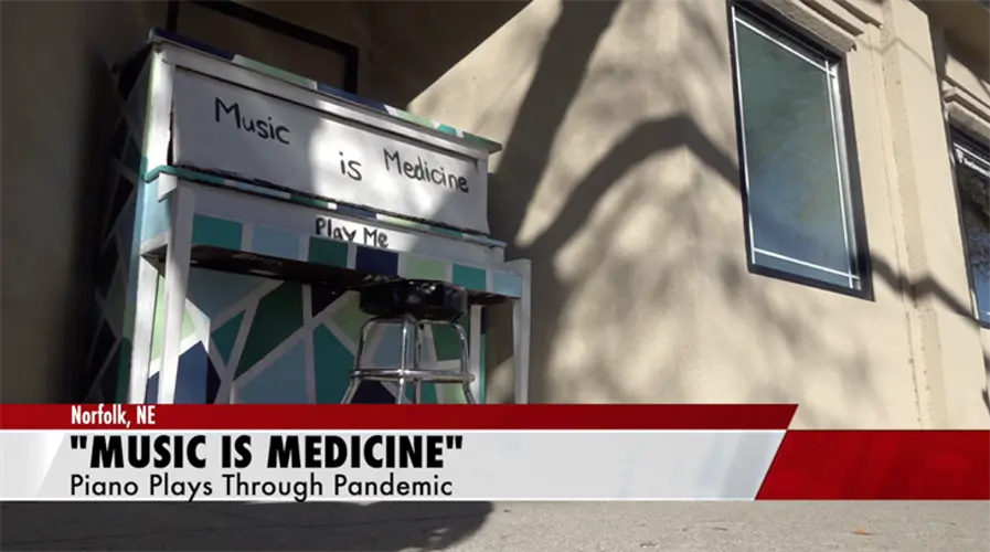 Downtown Norfolk piano provides comfort during pandemic