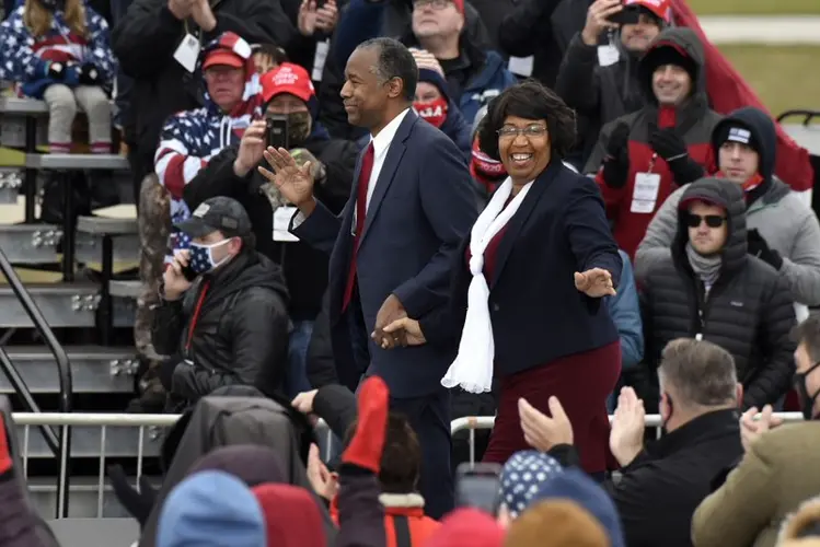 Housing Secretary Ben Carson tests positive for virus