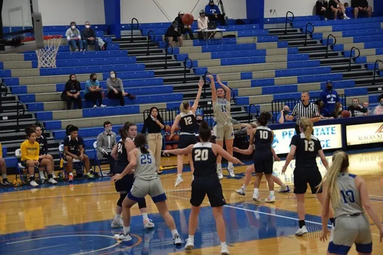 Bobcat WBB Claims First Heart Win