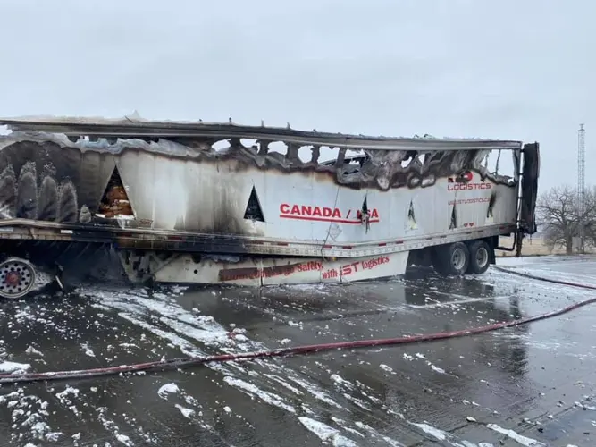 One injured as semi fire shuts down Sunday traffic near Ashland