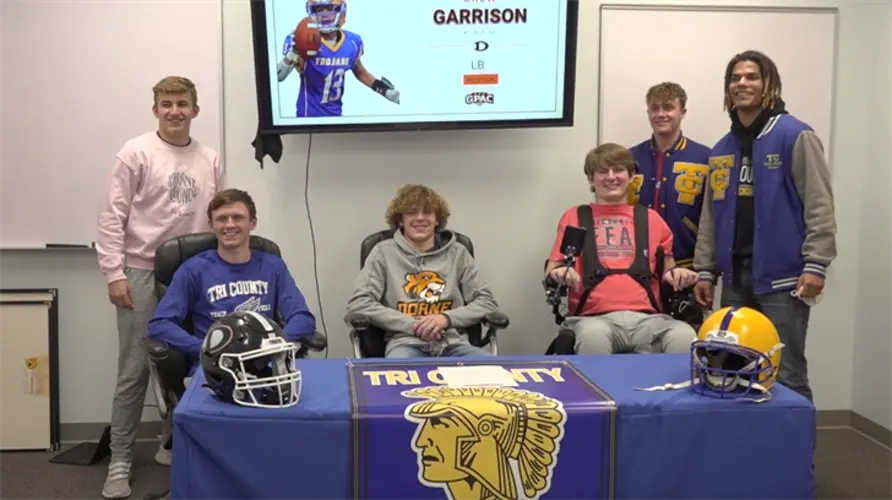 Tri County neighbors Beeson and Garrison both sign to play GPAC football