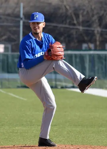 Bobcat Baseball Splits at Avila