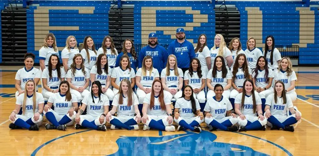 Bobcat Softball Swept by Grand View