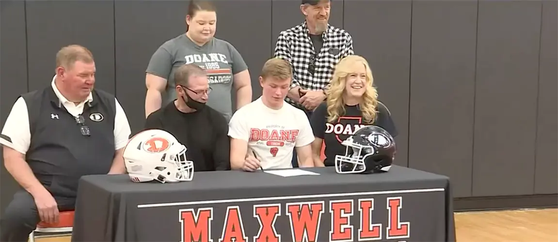 Dalton Whisenhunt heading to Doane University