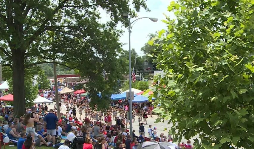 Ralston's 4th of July parade, fireworks are back