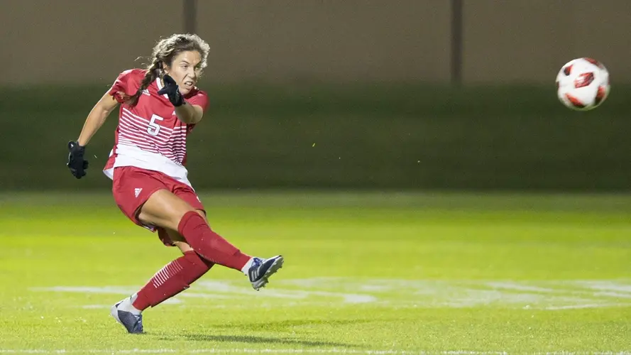 Miramontez, Loebel sign professional contracts