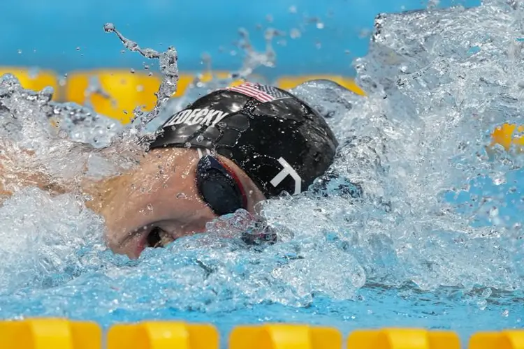 Olympics Latest: Ledecky wins 2nd Tokyo gold in 800m free