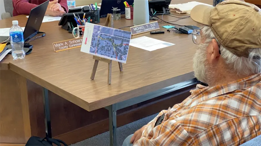 Fairbury Cemetery fundraising signs approved by commissioners