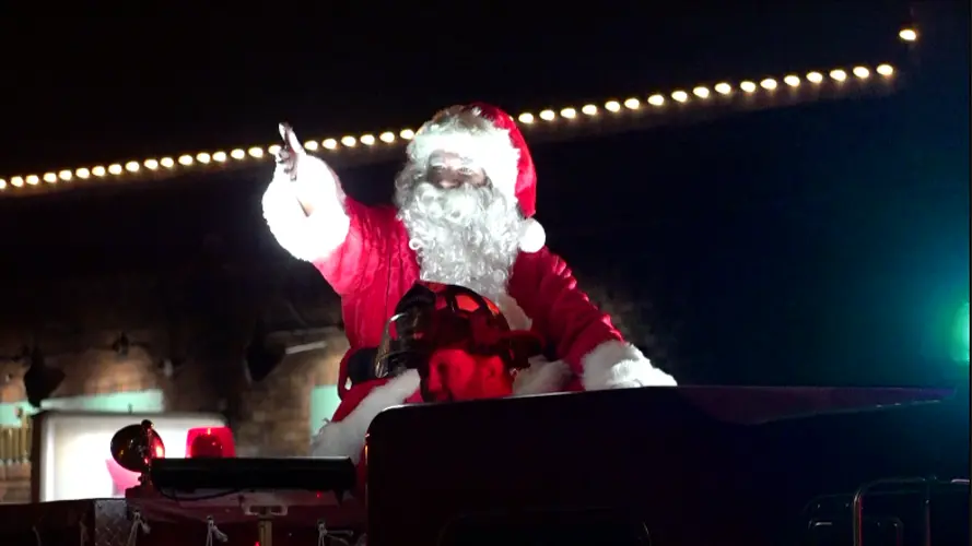 Lighting up Albion with the Holiday Light Parade