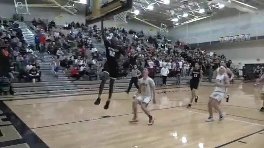 Lincoln Northeast downs Pius to win HAC Tournament Title