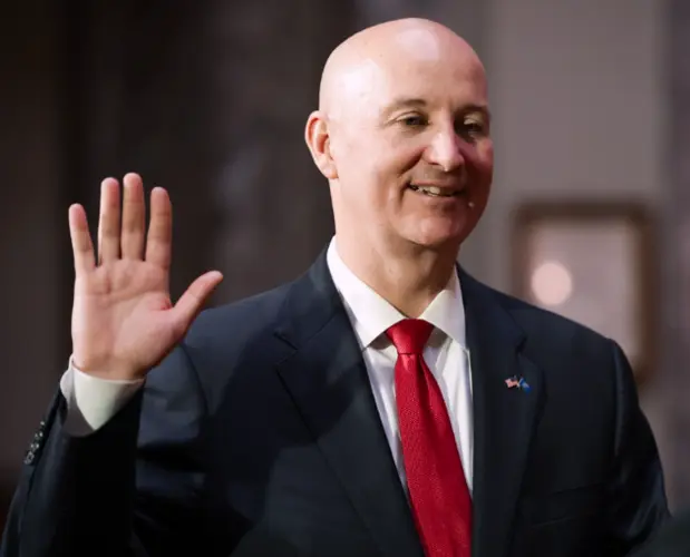 As some Republicans balk, Ricketts still backing Ukraine