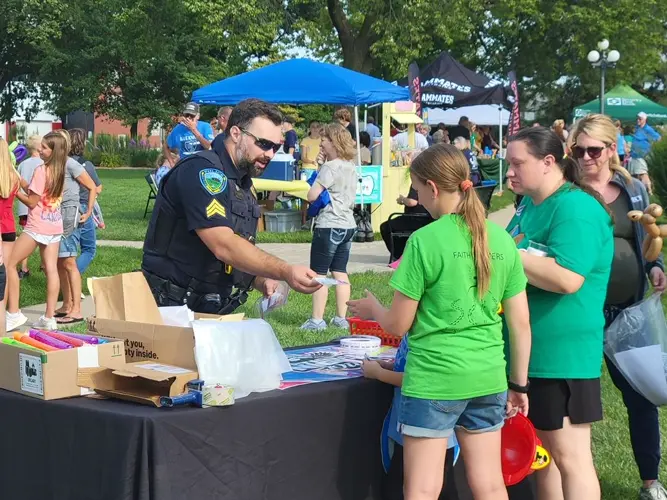 Big Crowd For Beatrice National Night Out
