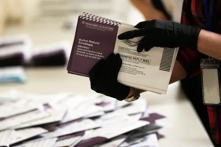 US appeals court upholds injunction that blocks Trump's order to create a federal voter list