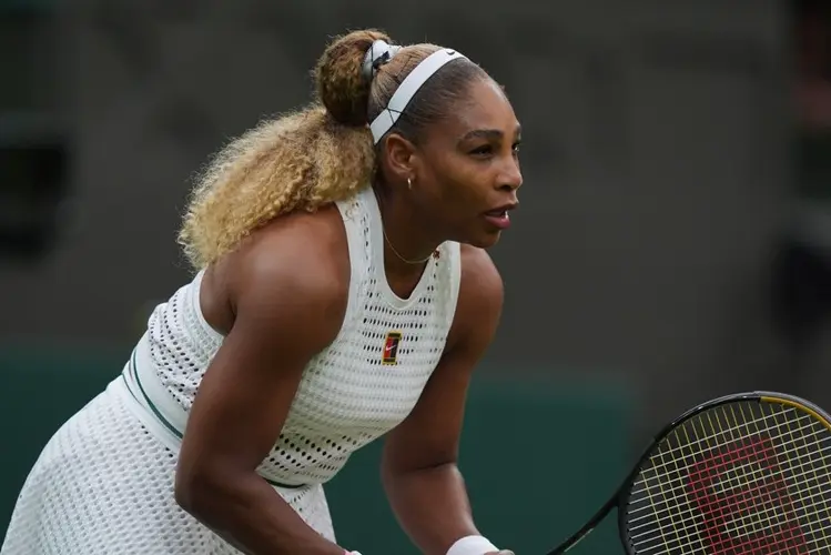 Serena Williams' coach tells AP nerves and a closed roof were factors in Wimbledon loss