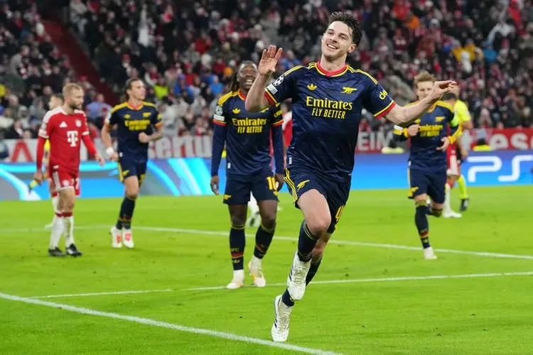 Harry Kane has a big night in Bayern Munich's 2-2 draw with Arsenal in the Champions League