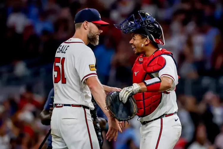 Braves' Sale demands ball in 9th to cap 1st complete game since 2019 in 1-0 shutout of Dodgers