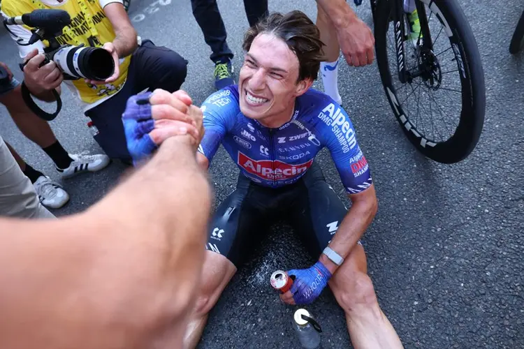 Jasper Philipsen wins stage 17 of Tour de France, Tadej Pogačar protects lead