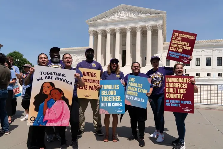 Deadline passes for Trump to ask Supreme Court to reconsider birthright citizenship ruling