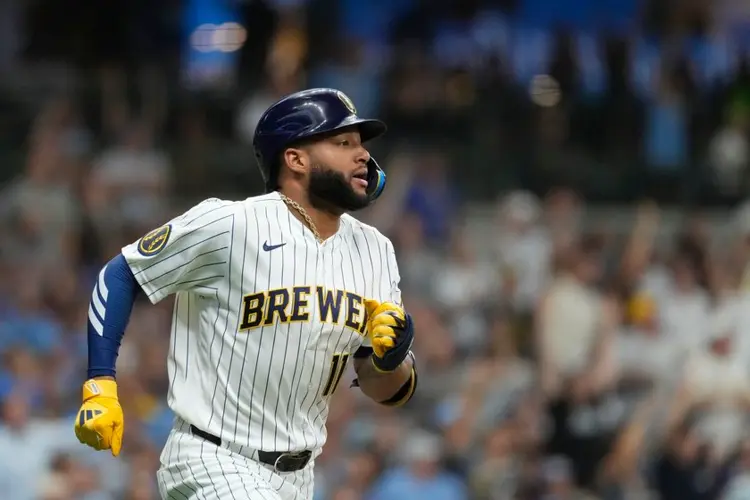 Brewers' Jackson Chourio joins exclusive club by producing three 20-homer seasons before turning 23