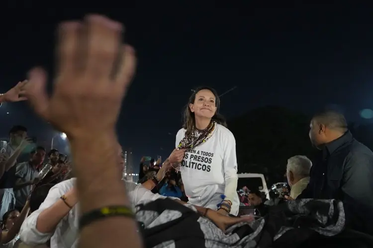 US told Venezuelan authorities that opposition leader Machado should be allowed to return