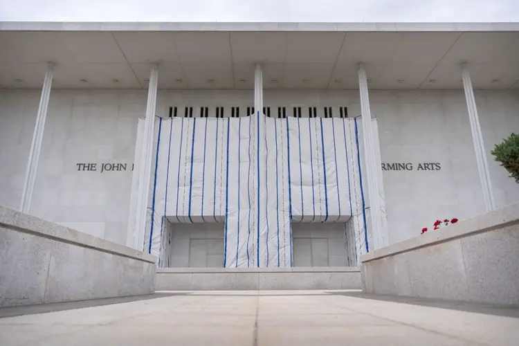 Kennedy Center says it isn't required to reschedule shows after judge blocks 2-year closure