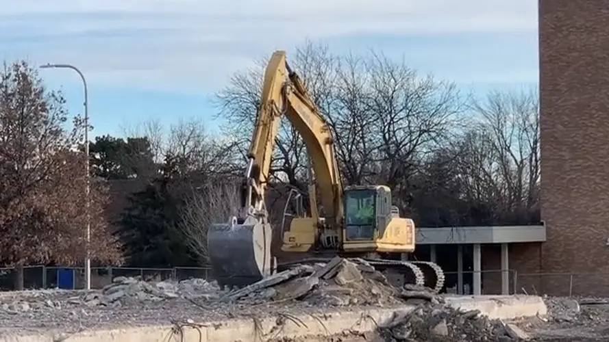 UNK's Otto Olsen building demolished Wednesday