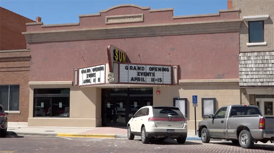 Sun Theater in Holdrege reopens after extensive renovation