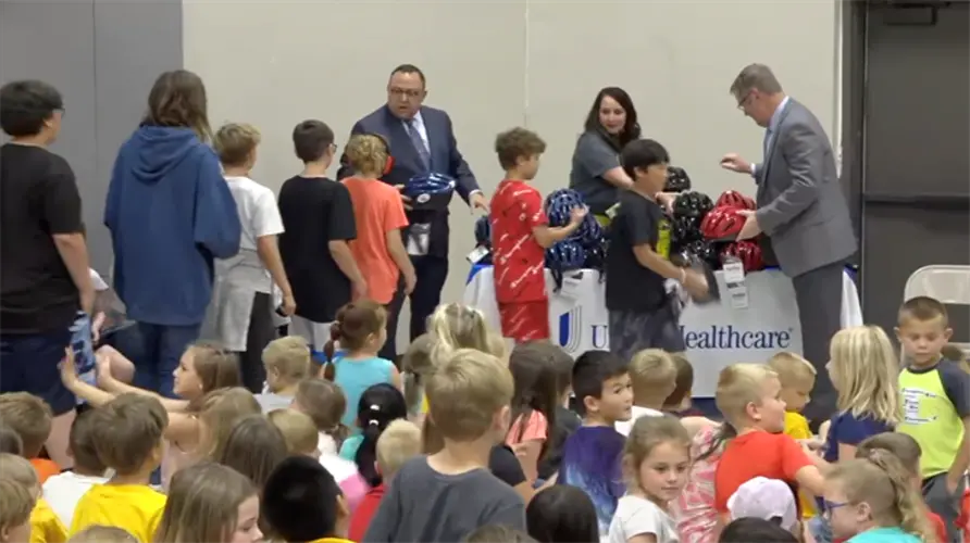 NCN, UnitedHealthcare donate bicycle helmets to Watson Elementary in Hastings