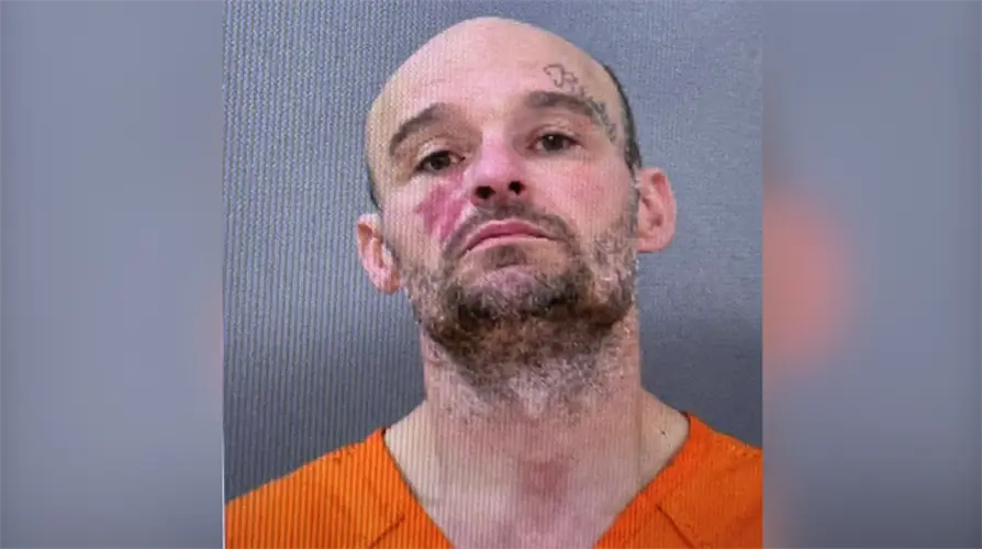 Police looking for fugitive last seen in northwest Kearney