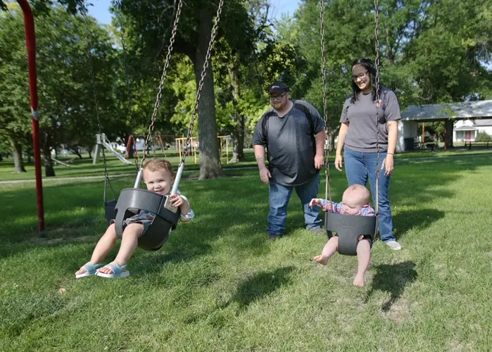 Roadside babies, dangerous births part of risk in small town Nebraska
