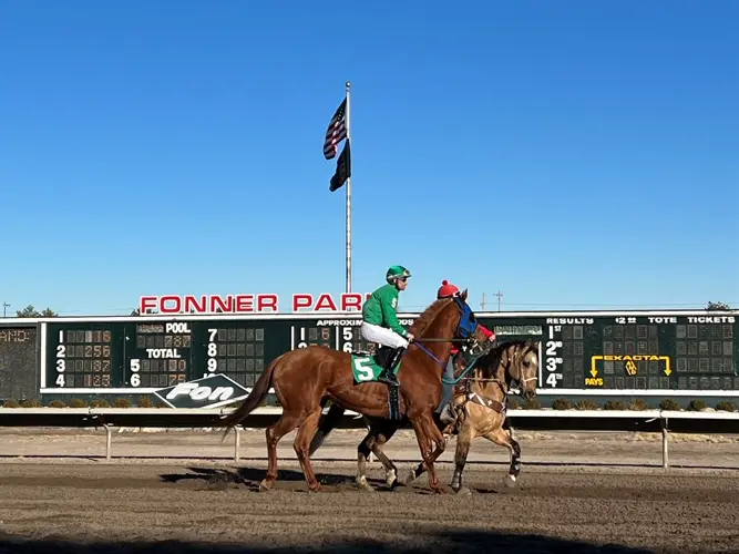 Four riders injured; three horses die during Fonner Park horse race accident