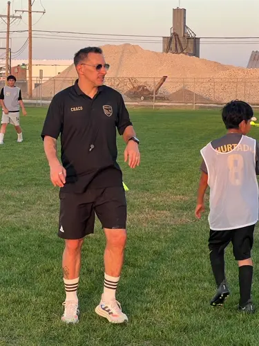 Famous Mexican-Argentinian soccer player visits Grand Island