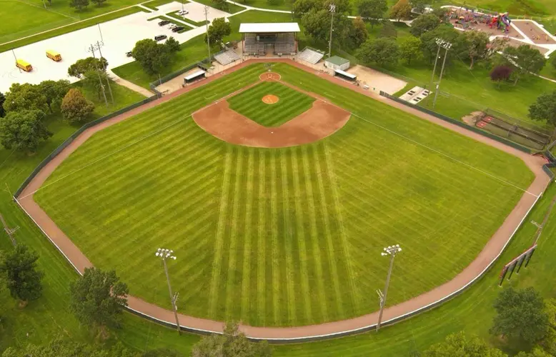 Fans invited to name Grand Island’s Diamond Baseball League team