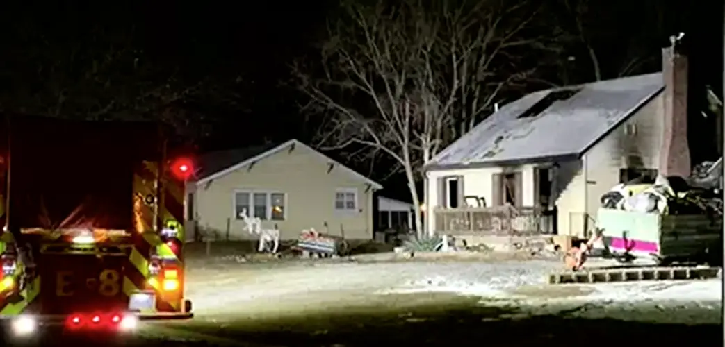 LFR spends hours battling west Lincoln house fire