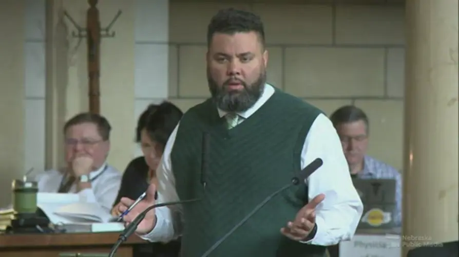 Lawmaker: Budget unacceptable to left and right