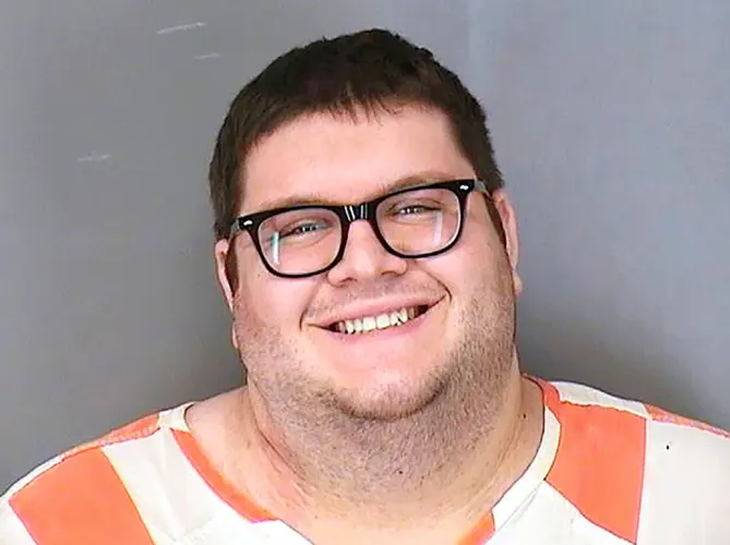 Bellevue Sonic shooter’s mental health declining in solitary, defense tells judges