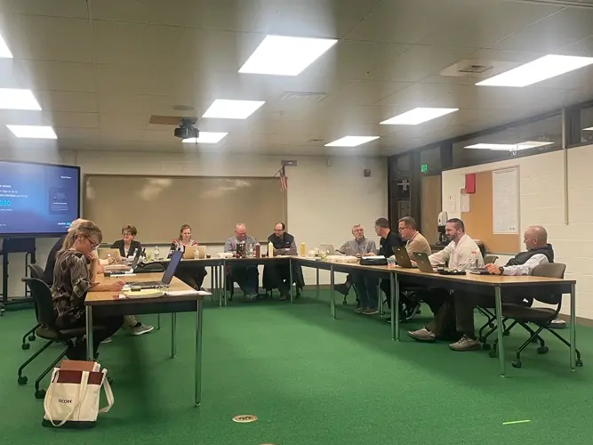 Valentine School Board votes to join new conference