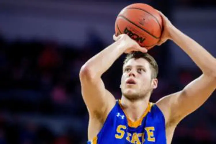 South Dakota State's Mike Daum selected to compete in college 3-point contest