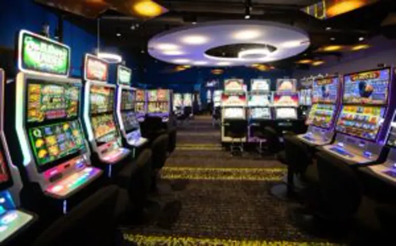 Indian Gaming Commission rules to keep Carter Lake casino open