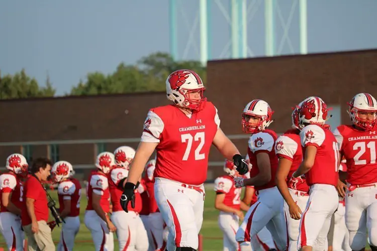 South Dakota defensive tackle Nash Hutmacher commits to Nebraska football