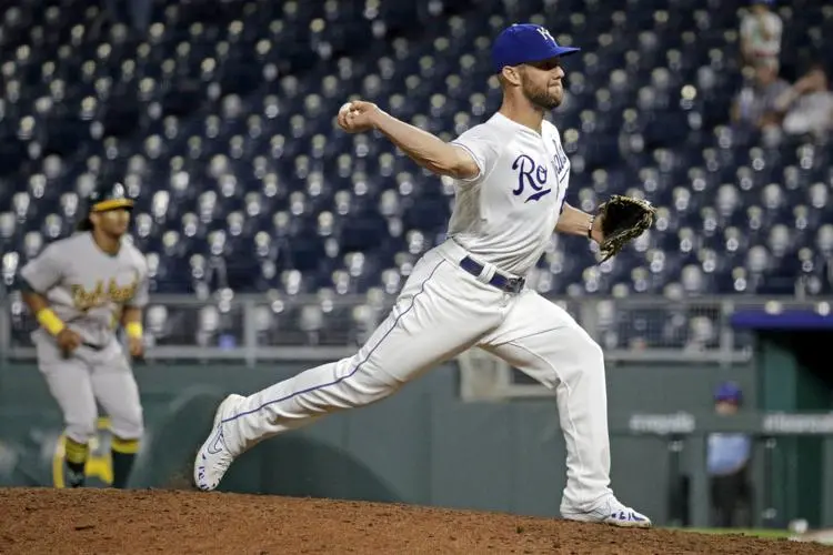 Kansas City Royals ownership open to selling franchise, sources say