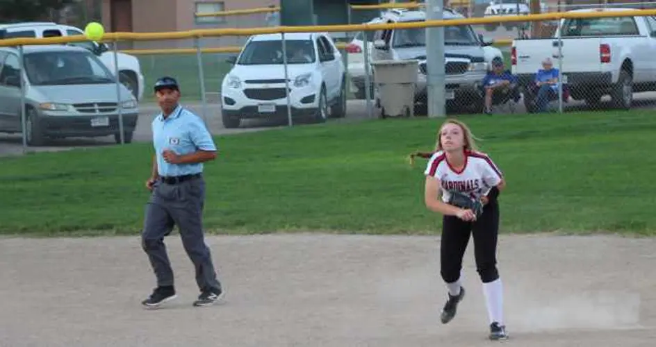 Chadron Softball Loses To Scottsbluff